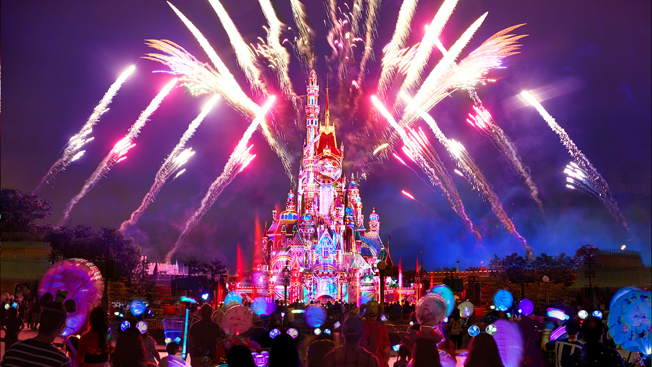 world-of-frozen-is-now-open-at-hong-kong-disneyland